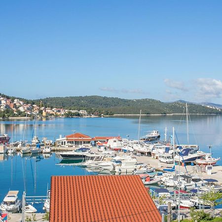 Seaside Apartments With A Swimming Pool Okrug Gornji, Ciovo - 11374 Trogir Bagian luar foto