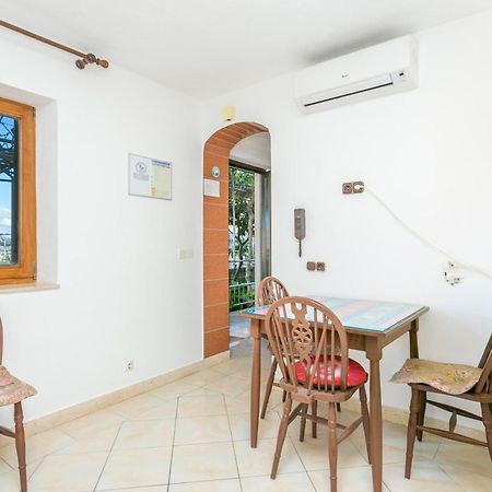 Seaside Apartments With A Swimming Pool Okrug Gornji, Ciovo - 11374 Trogir Bagian luar foto