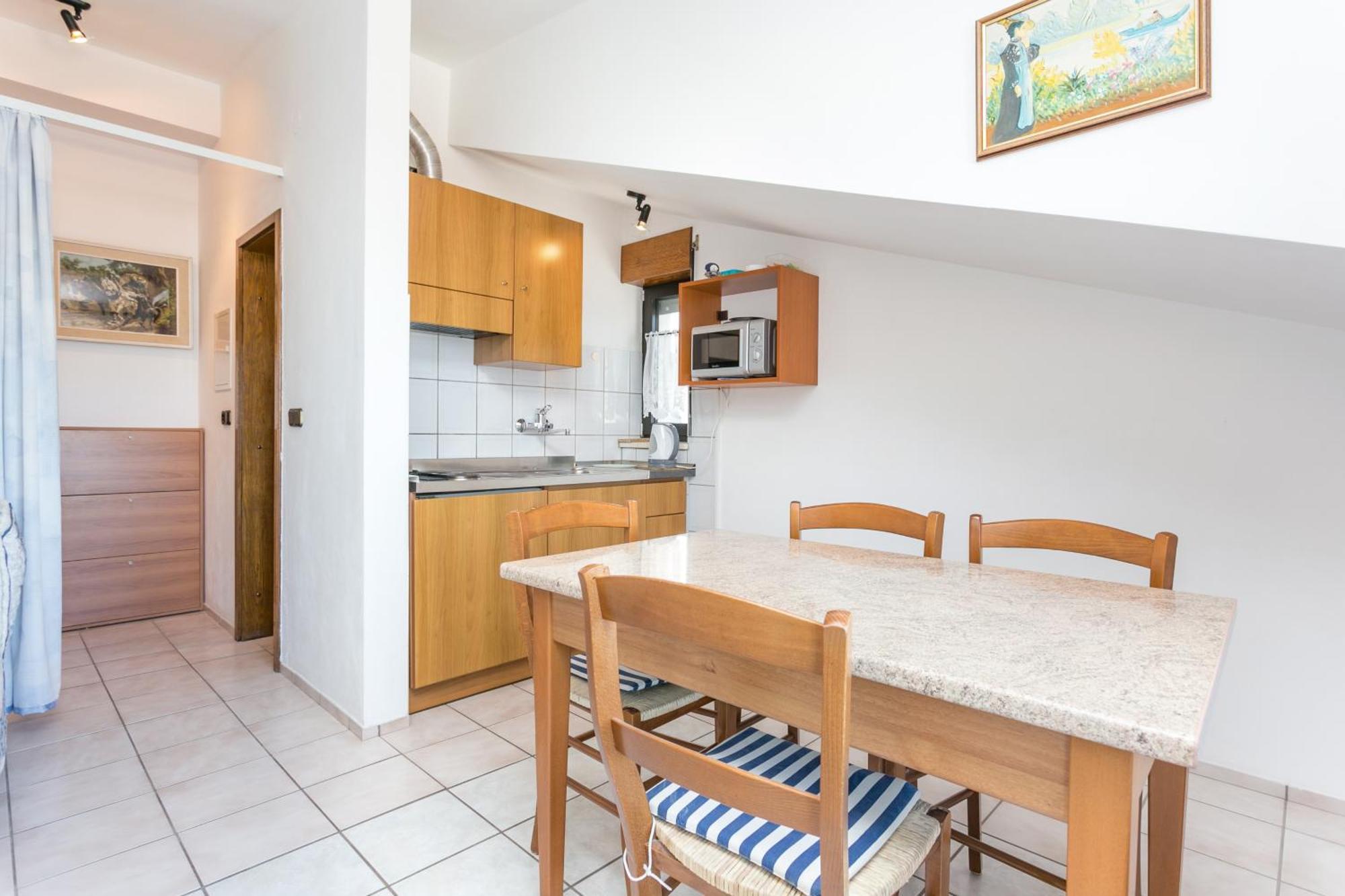Seaside Apartments With A Swimming Pool Okrug Gornji, Ciovo - 11374 Trogir Bagian luar foto