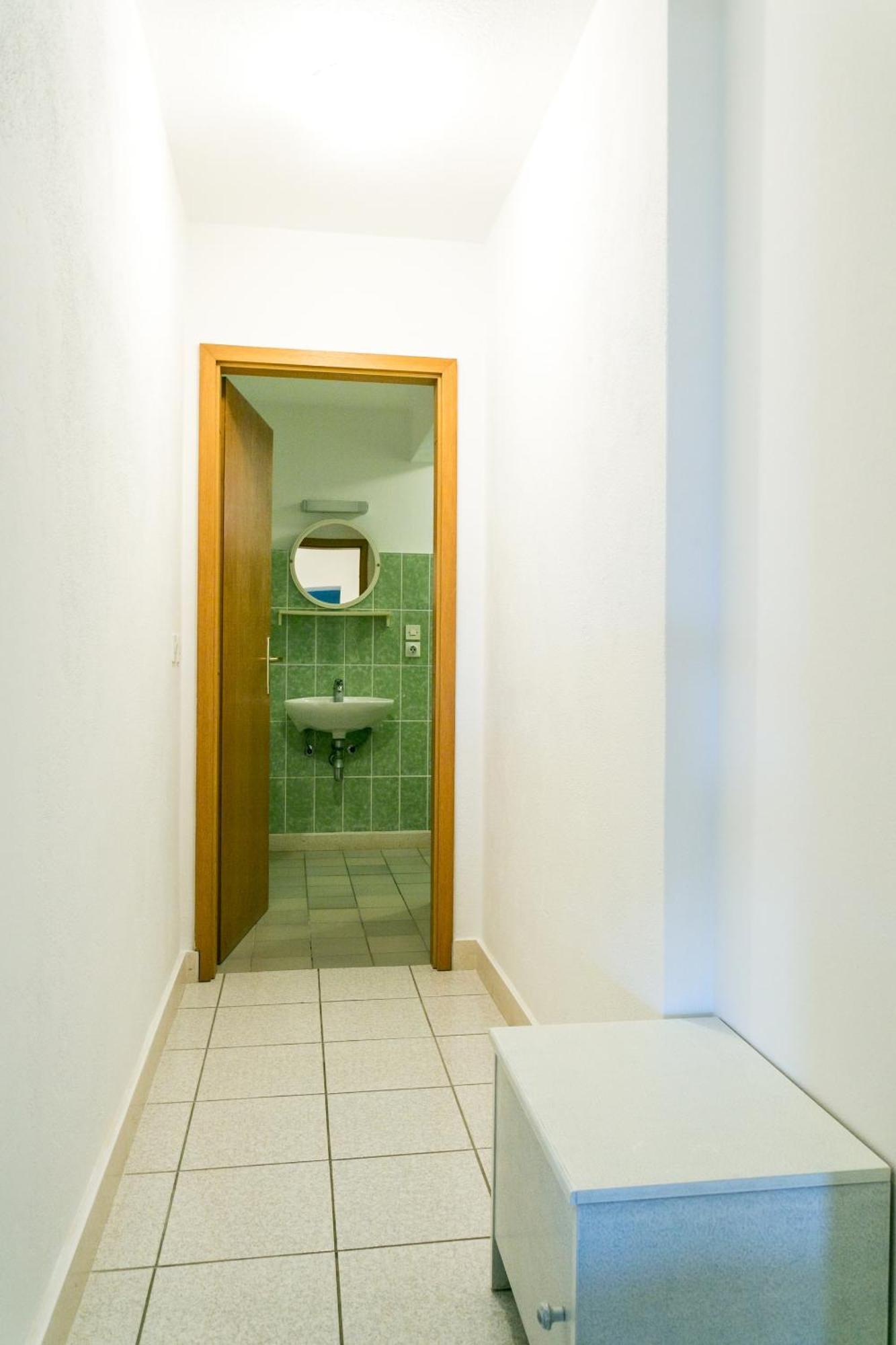 Seaside Apartments With A Swimming Pool Okrug Gornji, Ciovo - 11374 Trogir Bagian luar foto